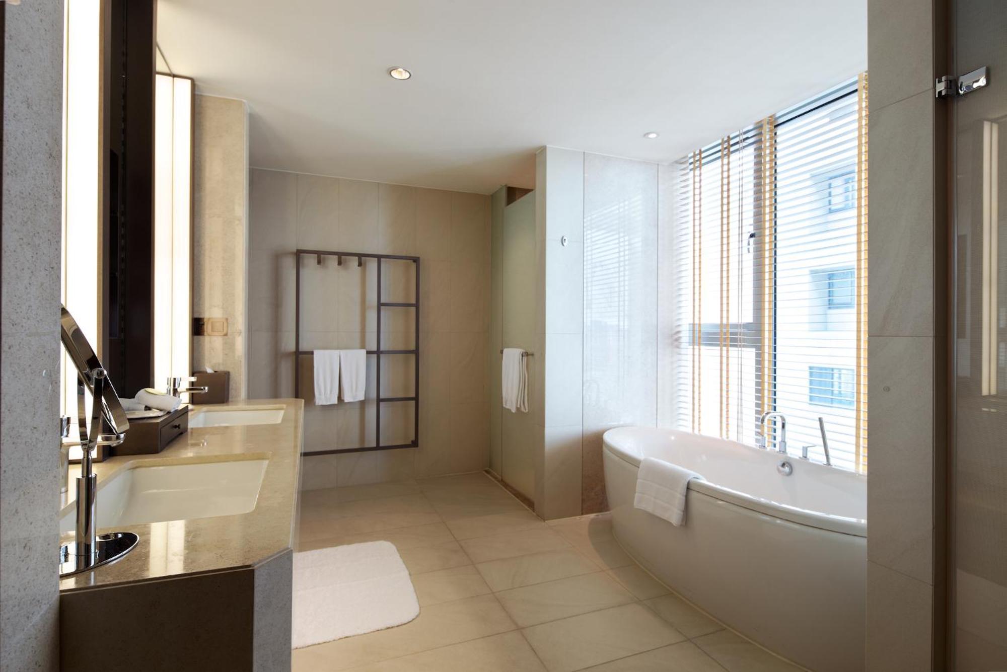 Millennium Hotel Taichung Buitenkant foto