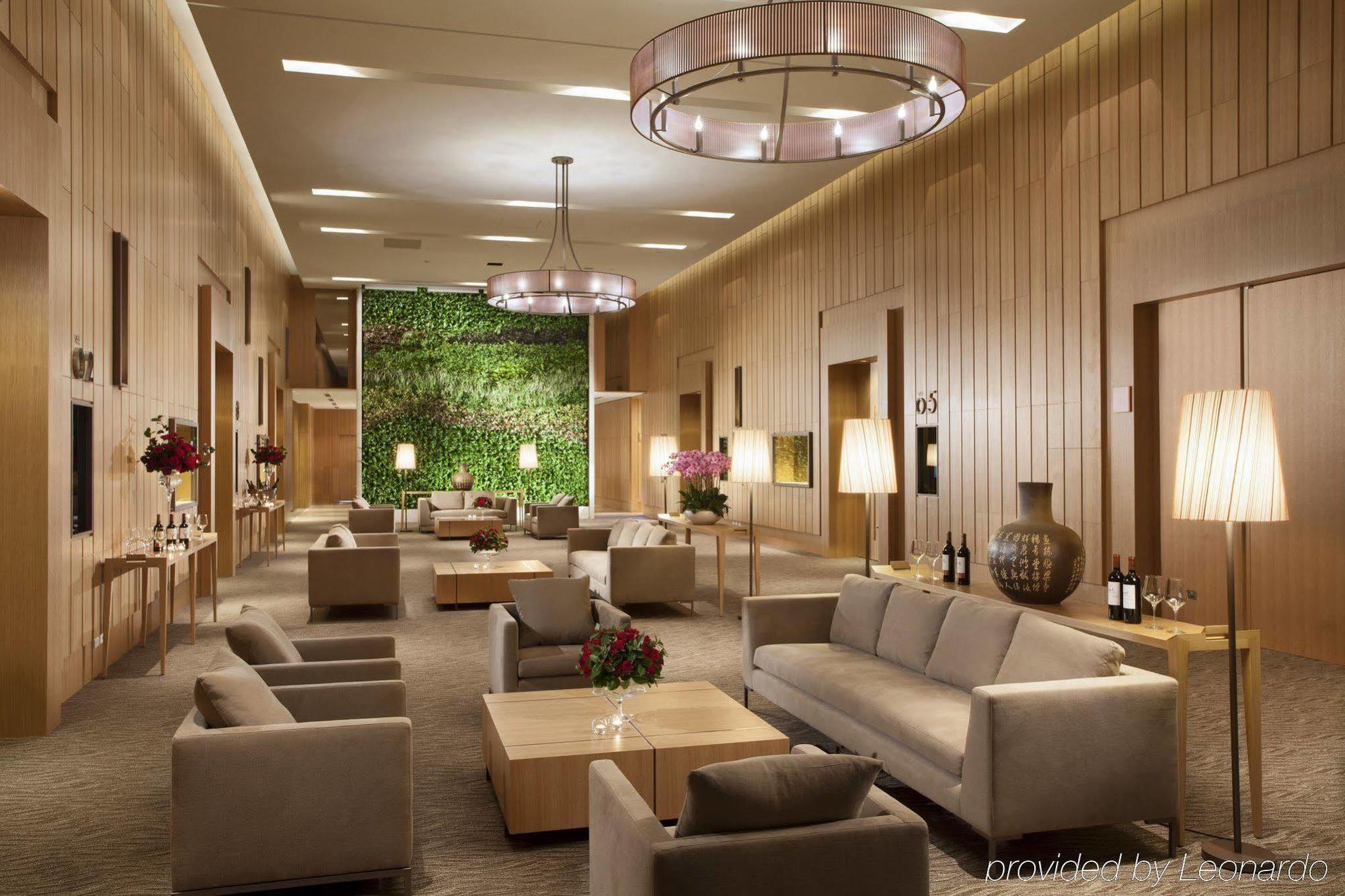 Millennium Hotel Taichung Buitenkant foto The lounge at the airport